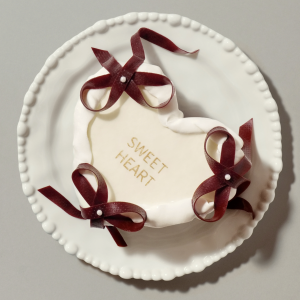 Bánh Kem Red Velvet Heart Cake